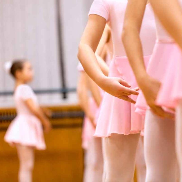 ballet-child-dancing-women-ballerina-closeup-close-up